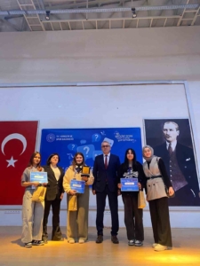 Türkeli Gençlik Merkezi temsilcileri il birincisi oldu