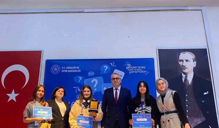 TÜRKELİ GENÇLİK MERKEZİ TEMSİLCİLERİNDEN İL BİRİNCİLİĞİ BAŞARISI