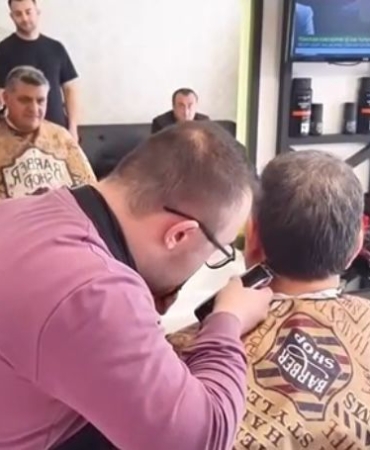 Sinop Valisi sözünü tuttu, koltuğa oturdu