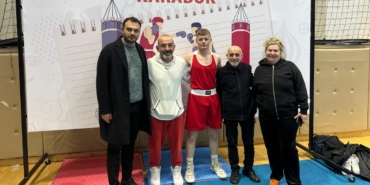 Sinoplu genç boksör Türkiye üçüncüsü