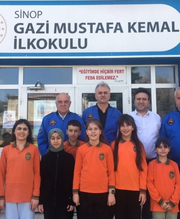 THK Sinop Şube yönetimi ilkokul öğrencileriyle buluştu