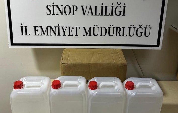 Sinop’ta 20 litre etil alkol ele geçirildi