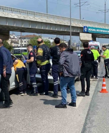zincirleme-trafik-kazasinda-3-kisi-yaralandi