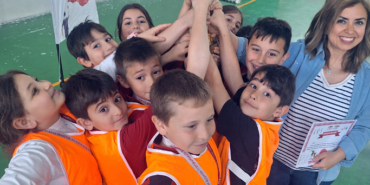 20250513-geleneksel-cocuk-oyunlari-senligi-coskuyla-gerceklestirildi-298236-77d36177e394b36bd780