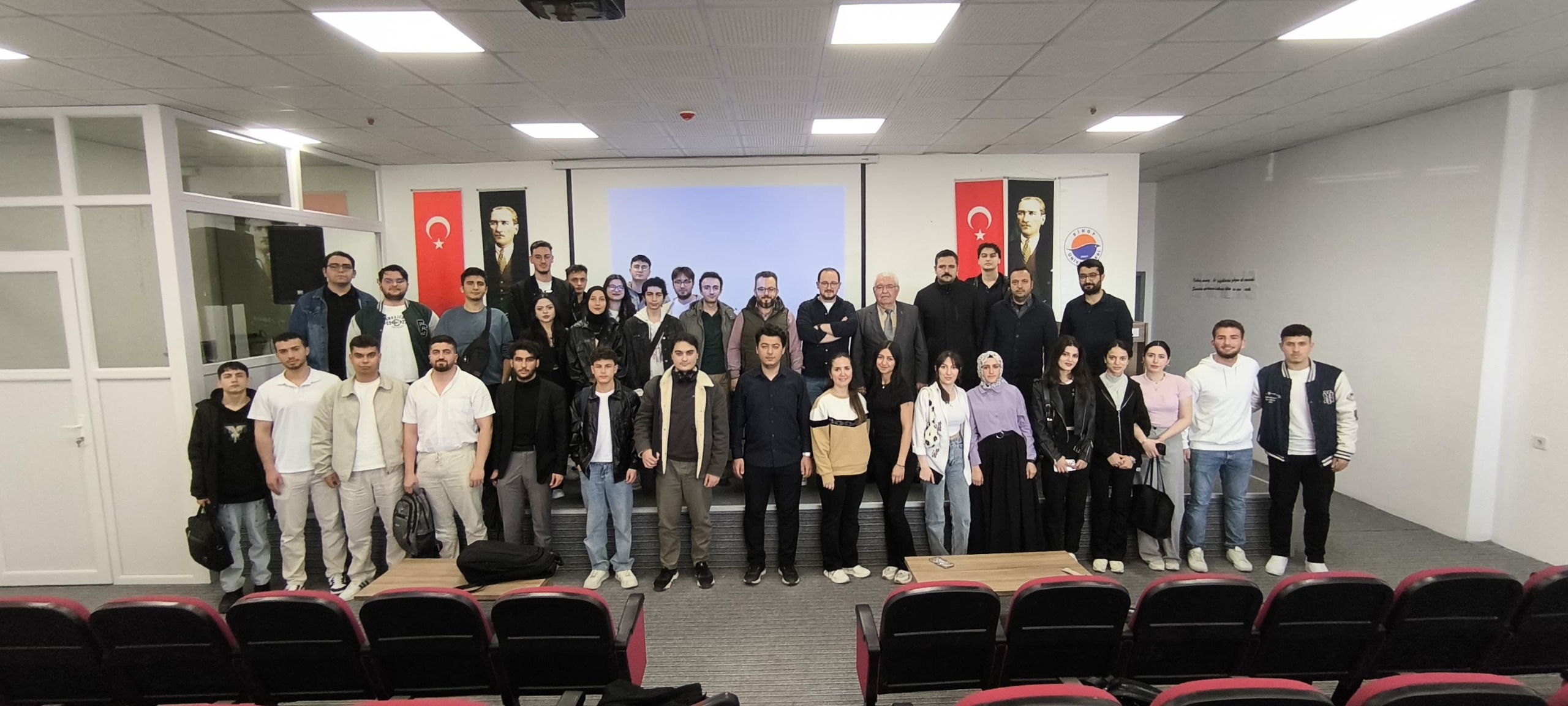 MOBİL EKİP LİDERİNDEN GENÇLERE KARİYER TAVSİYELERİ