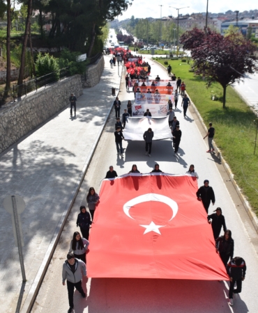 Boyabat'ta Gençlik Yürüyüşü düzenlendi