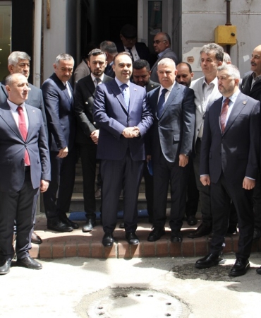 Bakan Kacır, AK Parti ve MHP Sinop il başkanlıklarını ziyaret etti