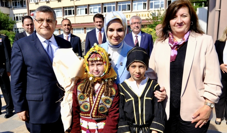 Bakanı Göktaş, Sinop’ta çeşitli ziyaretlerde bulundu