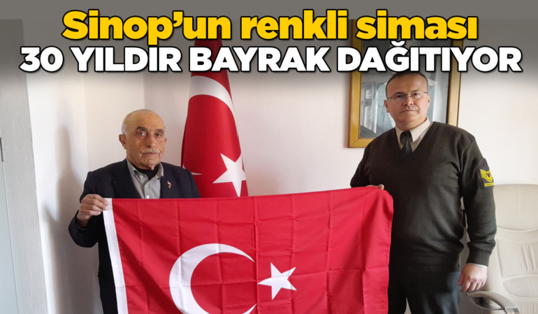 12 bininci Türk bayrağını Garnizon Komutanı’na verdi