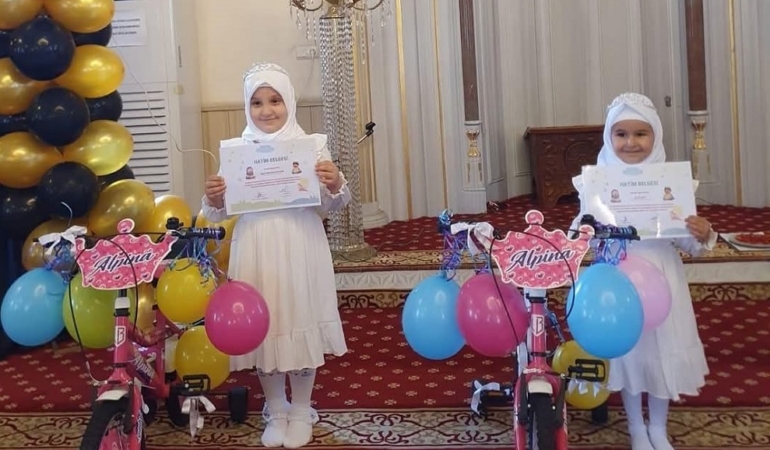 Minik hafızlara hatim programı düzenlendi