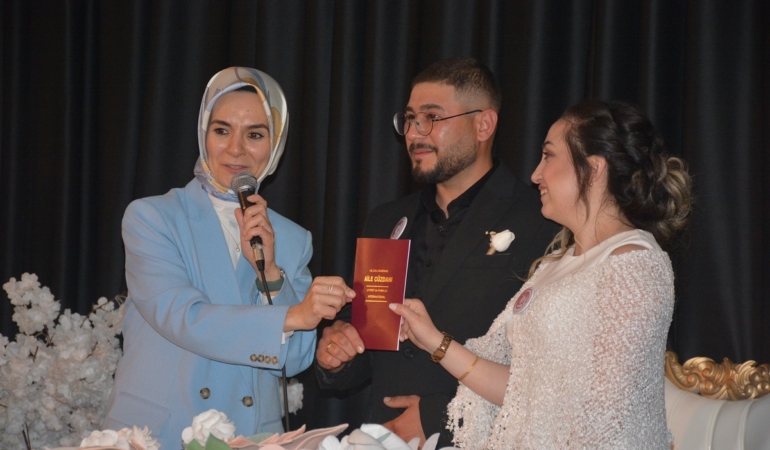 Bakan Göktaş, Sinop’ta nikah şahidi oldu
