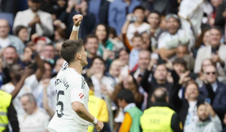 arda-gulerden-efsane-gol