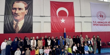 ayancikta-anneler-gunu-etkinligi-duzenlendi