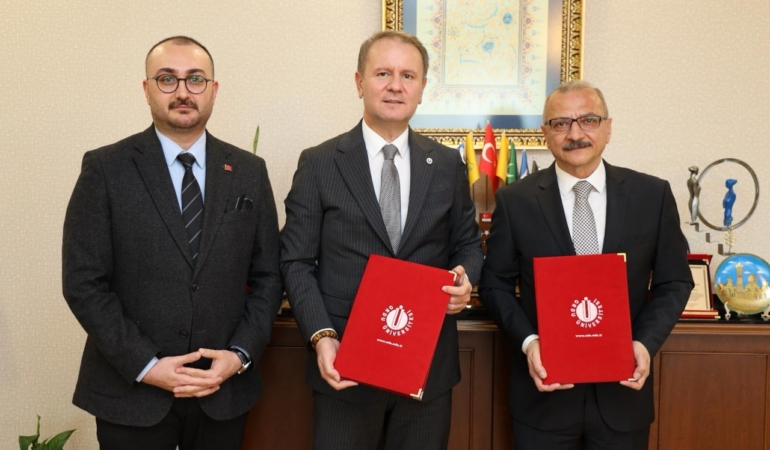 ORDU ÜNİVERSİTESİ ULUBEY MESLEK YÜKSEKOKULUNA YÖNELİK AKADEMİ-SEKTÖR İŞ BİRLİĞİ PROTOKOLÜ İMZALANDI