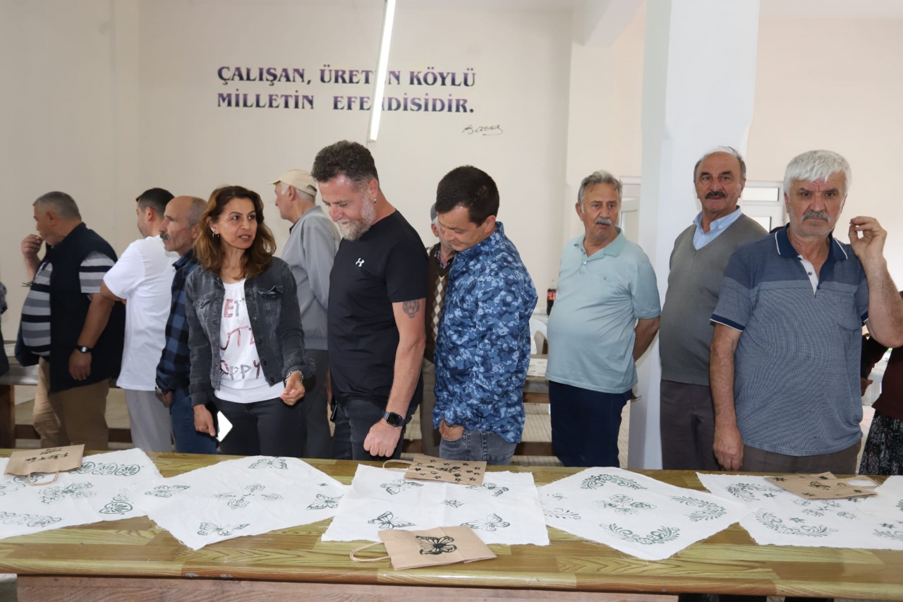 boyabatta-yazmanin-izinde-tas-baski-sergisi-acildi