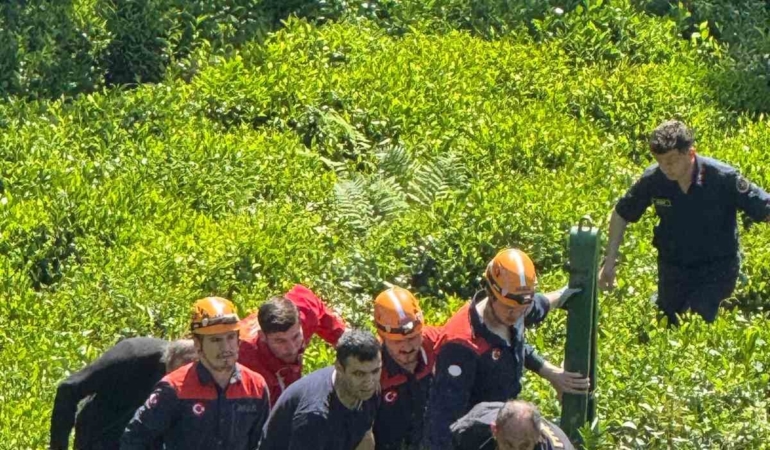 Çay bahçesinden yuvarlanan şahsı AFAD kurtardı