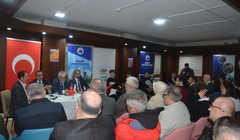 SİNOP’TA "BİLGİ TOPLUMUNDA LİDERLİK, İLETİŞİM VE ÖĞRENCİ MOTİVASYONU" KONUSU ELE ALINDI