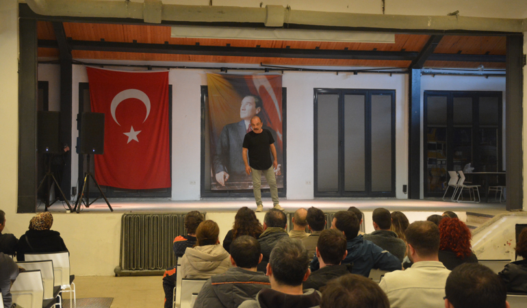 AYHAN TAŞ, SİNOP’TA HAYRANLARIYLA BULUŞTU