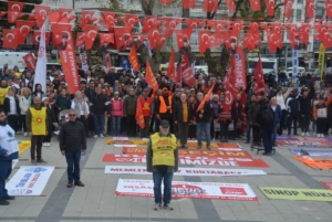 SİNOP’TA 1 MAYIS COŞKUYLA KUTLANDI