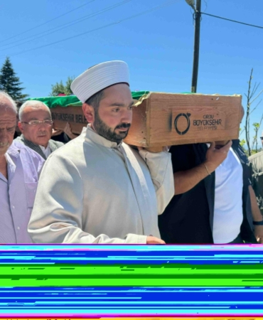 denizde-bogulan-lise-ogrencisinin-cenazesi-defnedildi