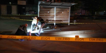 emekli-polis-durakta-kendini-vurdu