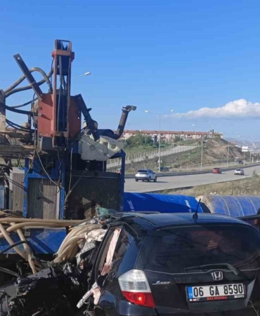 feci-kaza-anne-ve-oglunu-hayattan-kopardi