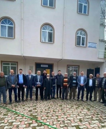 Boyabat Kaymakamı Yılmaz, köy ziyaretinde bulundu