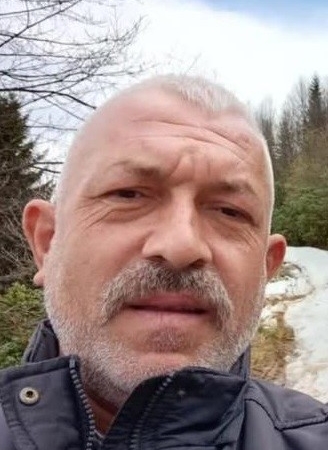 KESTİĞİ AĞACIN ALTINDA KALAN ADAM HAYATINI KAYBETTİ