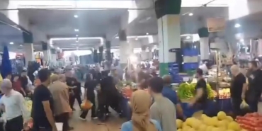 PAZARCI ESNAFI TARAFINDAN KIZININ YANINDA DARP EDİLDİ