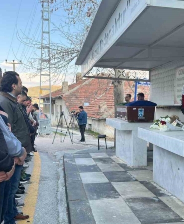 komsusunun-oldurdugu-genc-kiz-topraga-verildi