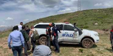 mantar-toplarken-kayadan-dusen-vatandas-ekiplerce-kurtarildi