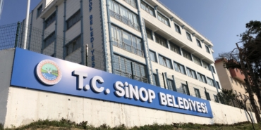 SİNOP BELEDİYESİ GIDA KOLİSİ DAĞITIMINI SÜRDÜRÜYOR