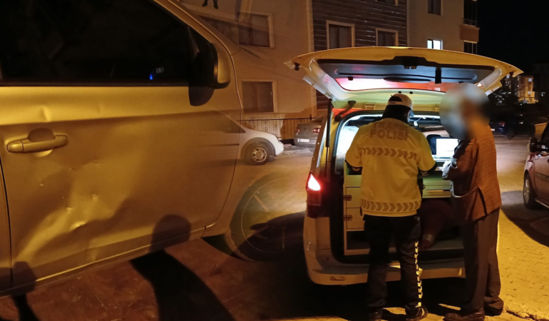 Park halindeki araca çarptı, aynı sokakta bulundu