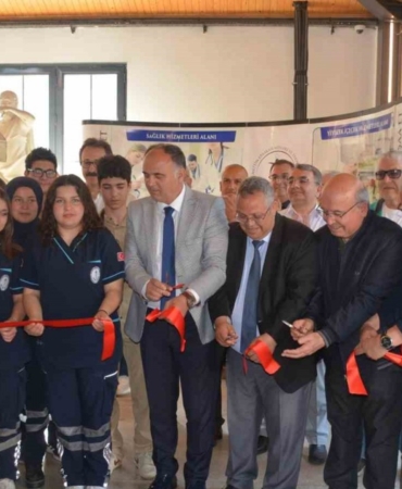 sinopta-lise-ogrencilerden-yil-sonu-sergisi