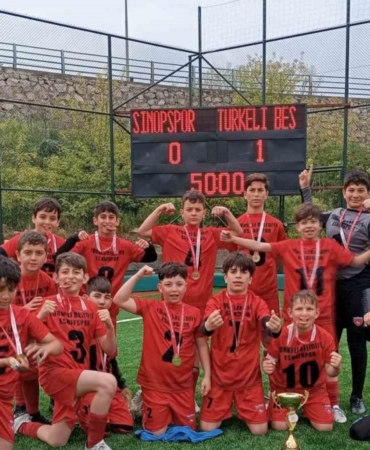 turkeli-bes-40-yilini-sampiyonlukla-taclandirdi