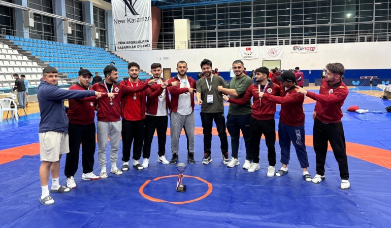 Sinop Üniversitesi Güreş Takımı Türkiye şampiyonu oldu