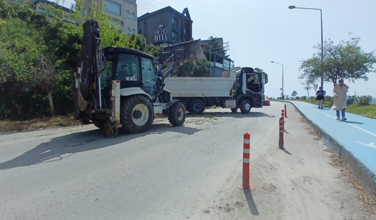 Karakum yolunda temizlik mesaisi devam ediyor