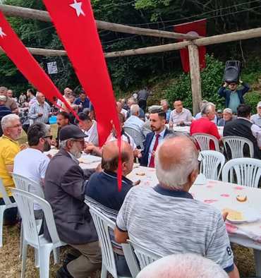 20250614-boyalicada-geleneksel-yagmur-duasi-ve-keskek-senligi-yogun-katilimla-gerceklesti-120680-d9c68d59dd67efd244d3