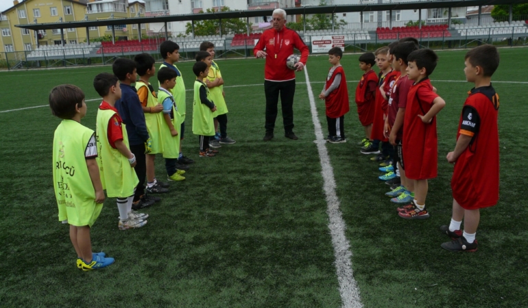 Geleceğin yıldızları Gerze’den çıkacak!