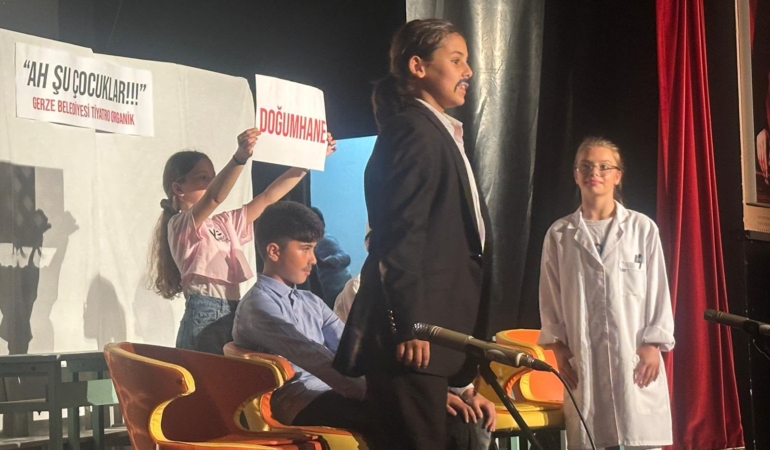 “Ah Şu Çocuklar” izleyiciyle buluştu