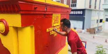 "Şampiyon Çeşme" bu yıl yine Galatasaray'ın renklerine boyandı