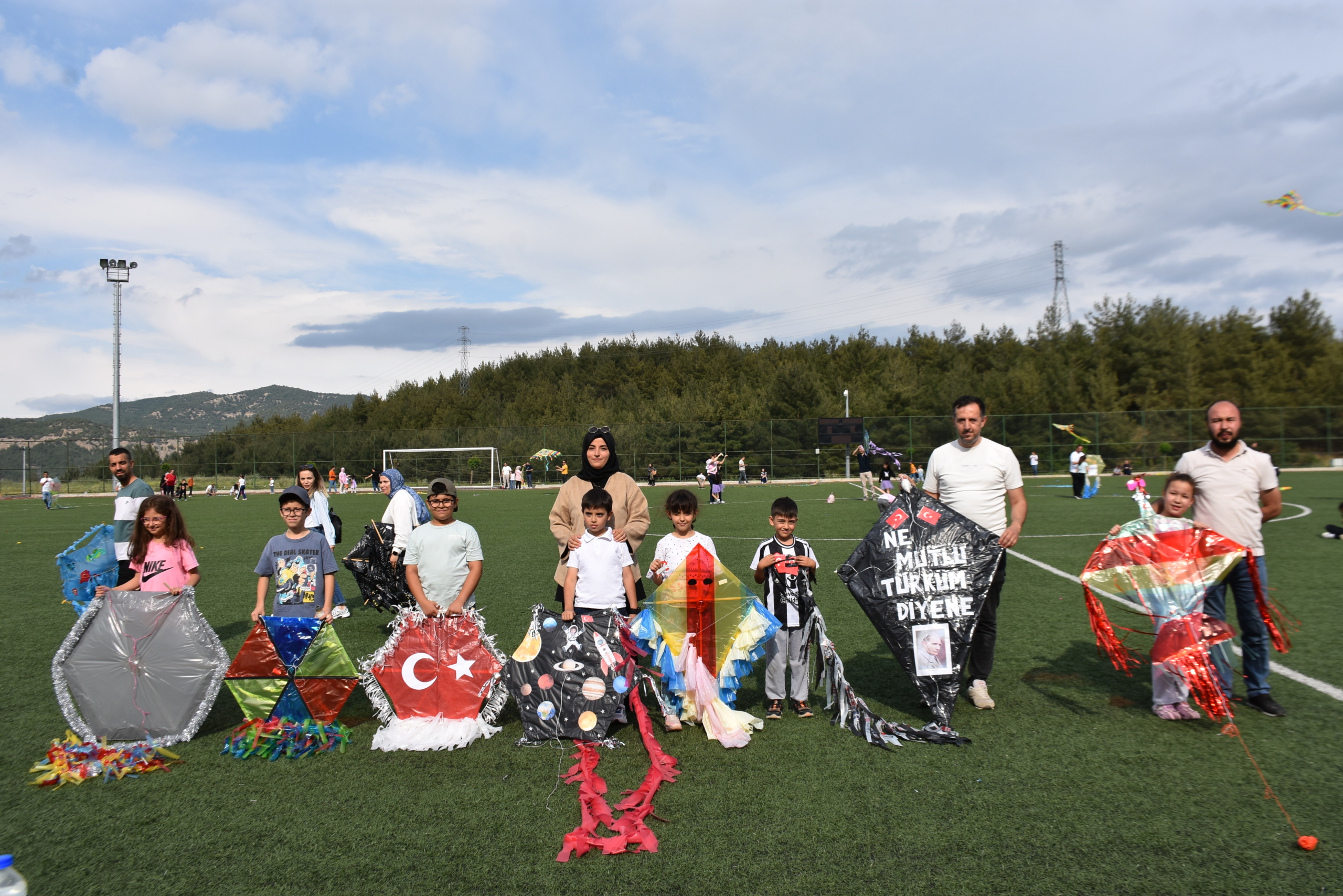 Boyabat'ta uçurtma şenliği düzenlendi