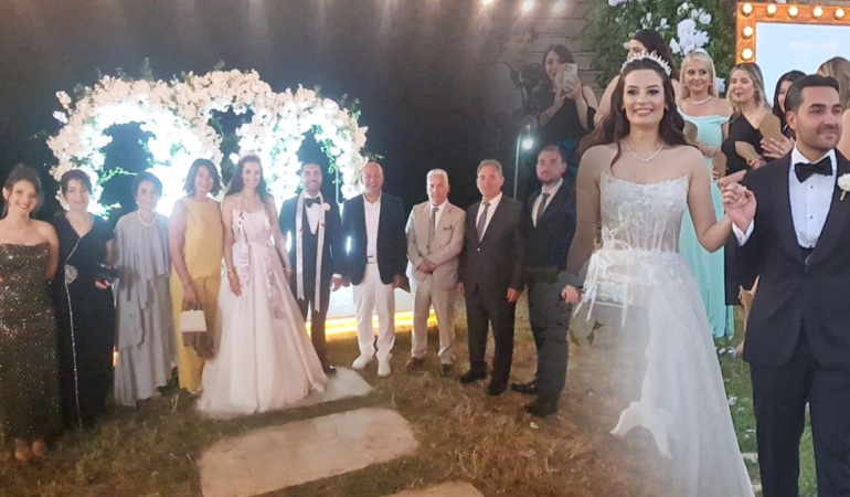 Eski siyasetçi Ahmet Ünal’ın kızı dünya evine girdi