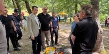 AİLE PİKNİĞİNDE BİR ARAYA GELDİLER