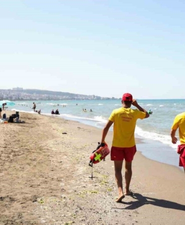 cankurtaranlar-18-gunde-26-kisiyi-olumden-kurtardi