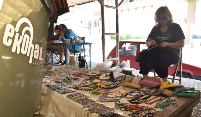 Doğaya ve emeğe duyarlı pazar kapılarını açtı