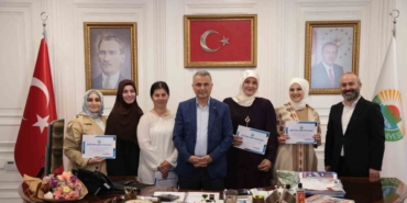 kadin-girisimcileri-belgelerini-aldi