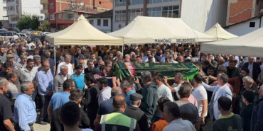 kazada-hayatini-kaybeden-4-yasindaki-yagiz-topraga-verildi