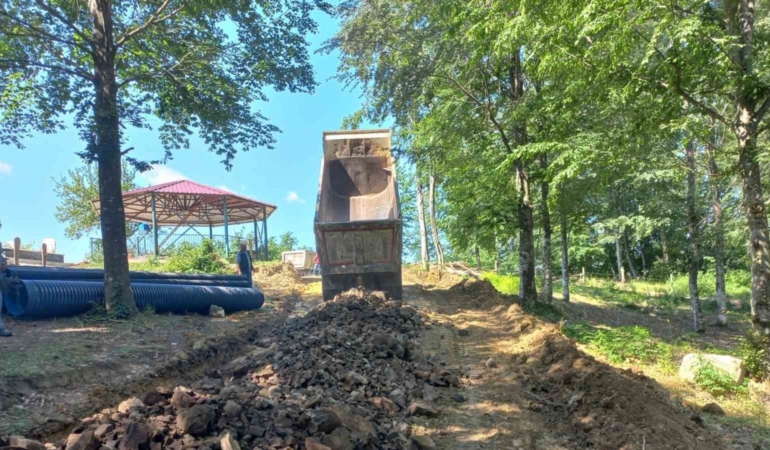 Kırsal bölgelerde yeni yollar açılıyor