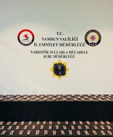 MOTOSİKLETTE 2 BİN 300 ADET SENTETİK ECZA ELE GEÇİRİLDİ: 1 GÖZALTI